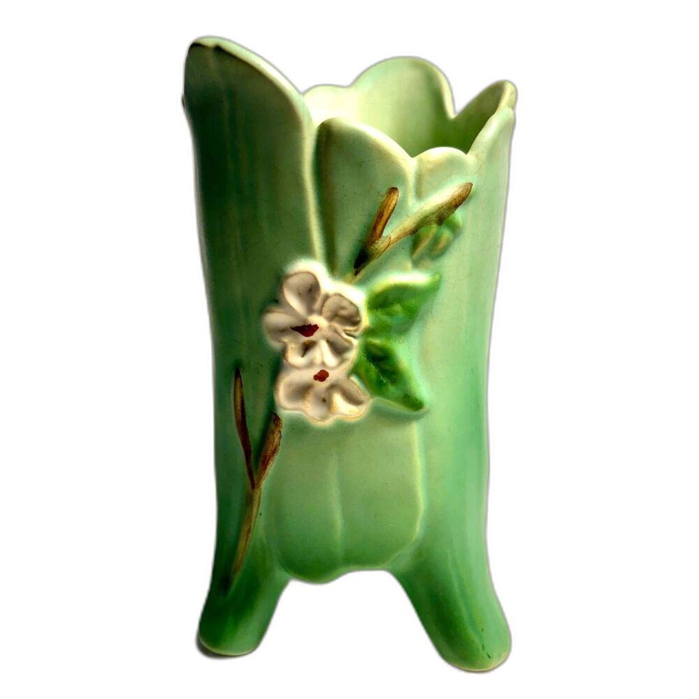 VTG Weller Wild Rose Matte Green Art Pottery Vase Scalloped Floral6" Cottagecore